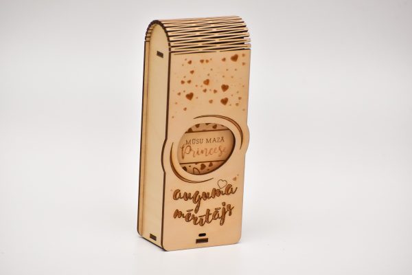 Auguma mērītājs meitenem