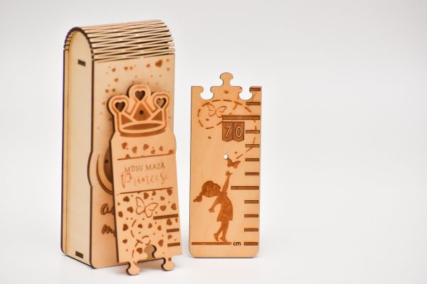 Auguma mērītājs meitenem