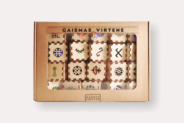 20LED_LV-KR 20 LED gaismas virtene ar latvju zīmēm