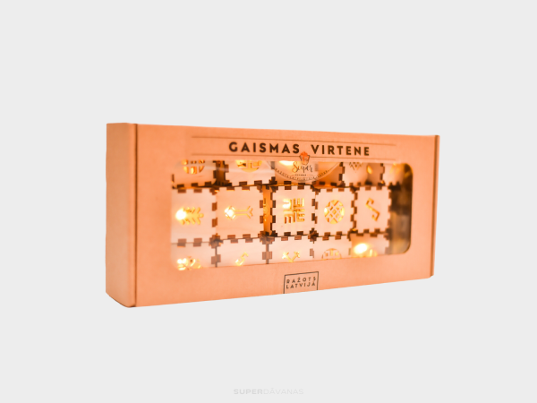 SD_LED_15_LV_B_2 15 LED gaismas virtene ar latvju zīmēm