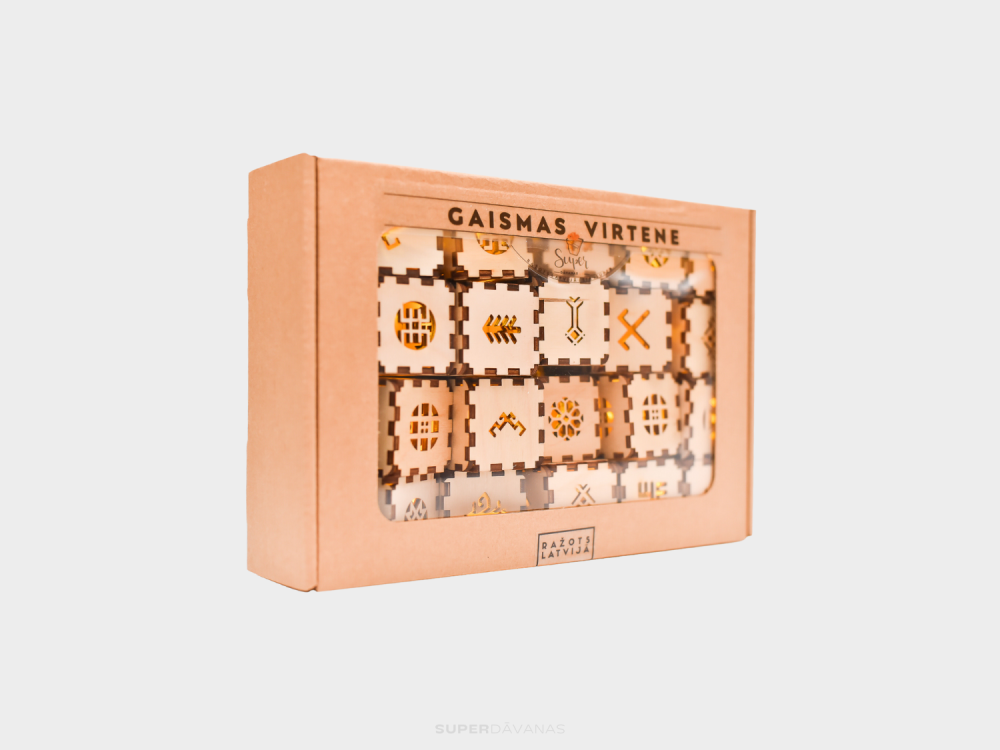 20 LED gaismas virtene ar latvju zīmēm