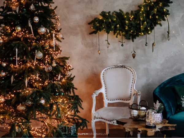 300 LED / Ziemassvētku lampiņu virtene